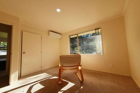 Photo of property in 32 Lomas Way, Albany, Auckland, 0632