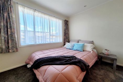 Photo of property in 4 Mossburn Grove, Kelson, Lower Hutt, 5010