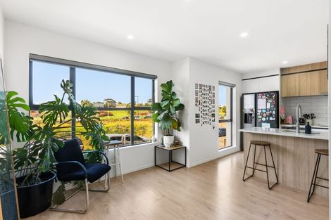 Photo of property in 19 Mataitai Road, Hobsonville, Auckland, 0618