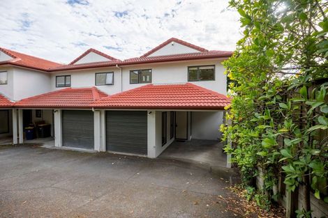 Photo of property in 4/42 Fields Parade, Oteha, Auckland, 0632