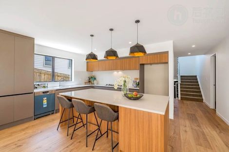 Photo of property in 30 Colliston Rise, Pinehill, Auckland, 0632