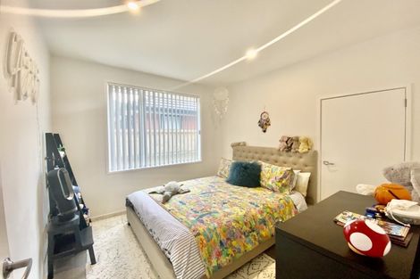 Photo of property in 71 Hayfield Way, Karaka, Papakura, 2113