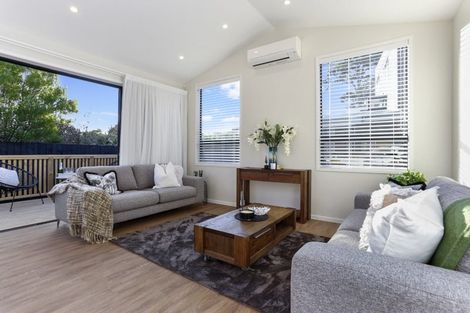 Photo of property in 53c Red Beach Road, Red Beach, 0932