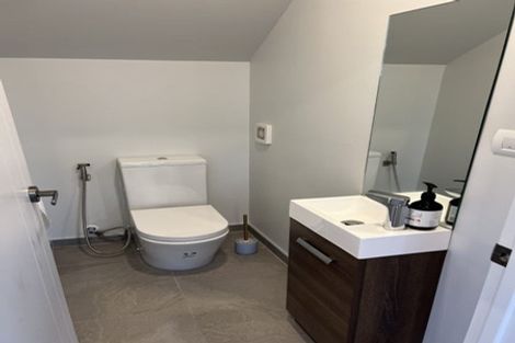 Photo of property in 25 Waterloo Road, Milford, Auckland, 0620