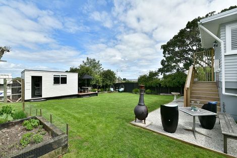 Photo of property in 1339 Whangaparaoa Road, Army Bay, Whangaparaoa, 0930