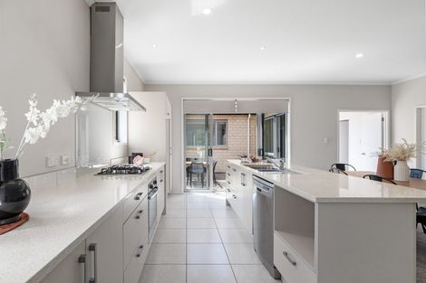 Photo of property in 84 Landing Drive, Pyes Pa, Tauranga, 3112