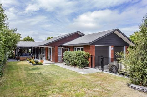 Photo of property in 12 Regent Avenue, Rangiora, 7400