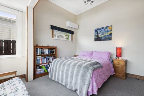 Photo of property in 12 Palm Grove, Berhampore, Wellington, 6023