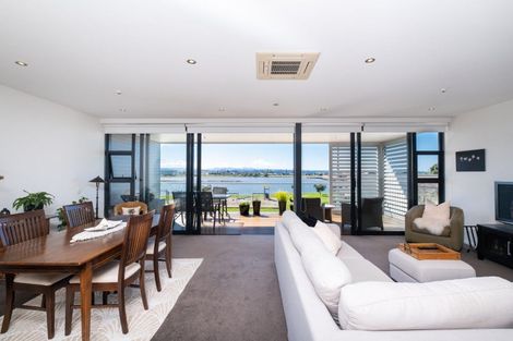 Photo of property in 305/7 Humber Street, Pandora, Napier, 4110