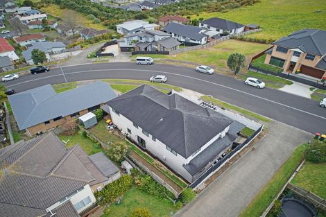 Photo of property in 126 Keri Vista Rise, Papakura, 2110