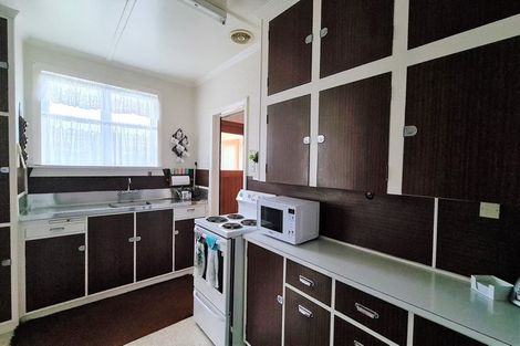 Photo of property in 150 Miranda Street, Stratford, 4332