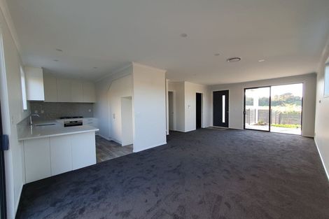 Photo of property in 1 Koreke Close, Kenepuru, Porirua, 5022