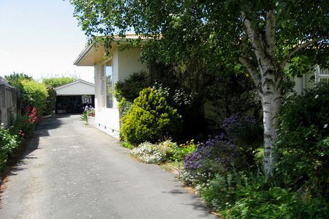 Photo of property in 2 Glenmore Avenue, Casebrook, Christchurch, 8051