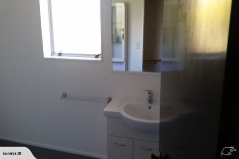 Photo of property in 1/20 Halldene Terrace, Red Beach, 0932