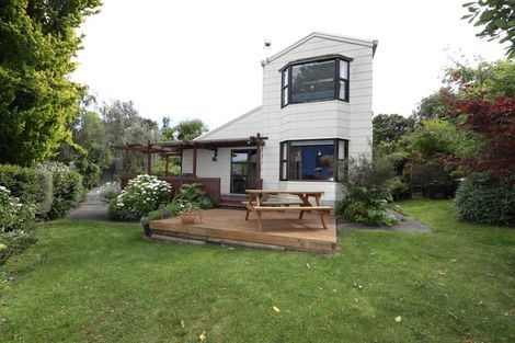 Photo of property in 1/54 Muritai Crescent, Havelock North, 4130