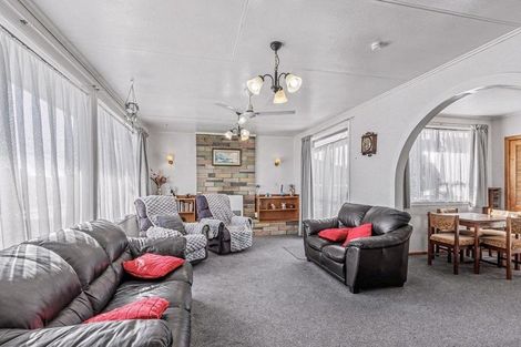Photo of property in 74a Matai Street, Castlecliff, Whanganui, 4501