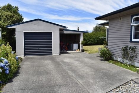 Photo of property in 16 Lemon Street, Otaki, 5512