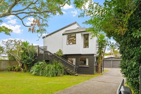 Photo of property in 4 Motuora Road, Manly, Whangaparaoa, 0930