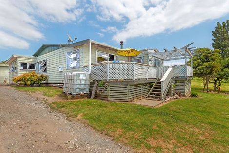 Photo of property in 4 Hinekura Road, Tolaga Bay, 4077
