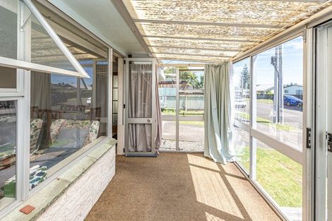 Photo of property in 1a Sydney Place, Whanganui, 4500