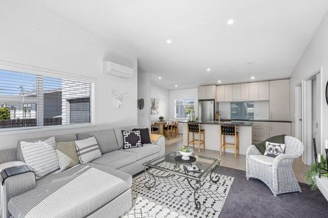 Photo of property in 38a Hatton Road, Orewa, 0931