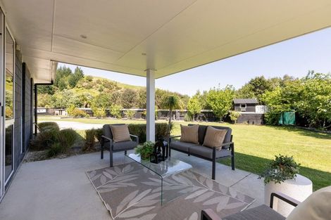 Photo of property in 266 Lakes Boulevard, Pyes Pa, Tauranga, 3112