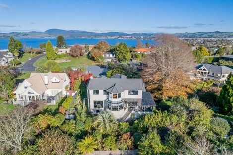 Photo of property in 4 Tupara Crescent, Kawaha Point, Rotorua, 3010