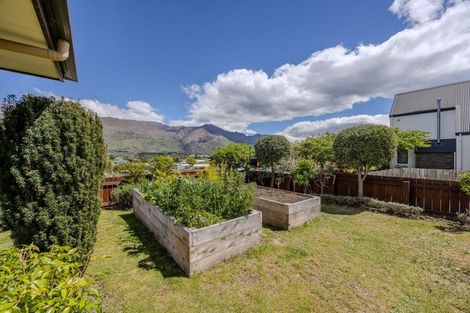 Photo of property in 45 Kings Drive, Wanaka, 9305