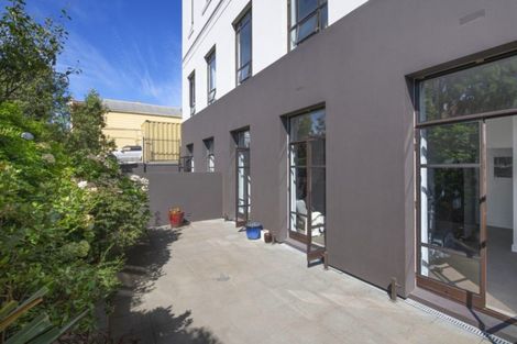 Photo of property in Augusta Apartments, 2/254 Willis Street, Te Aro, Wellington, 6011