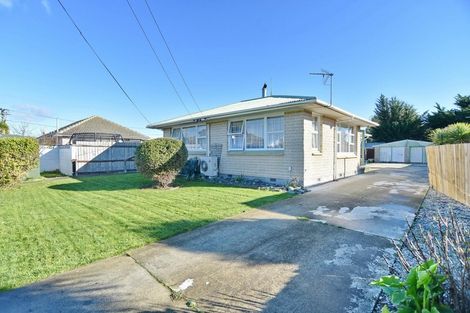 Photo of property in 92 Frensham Crescent, Woolston, Christchurch, 8062