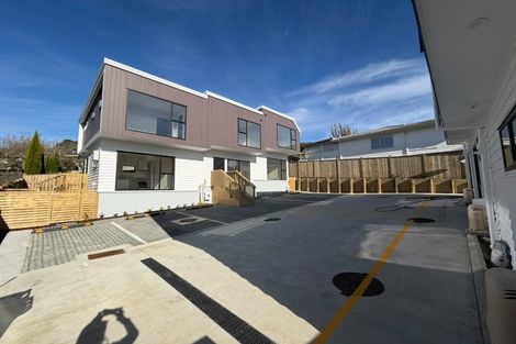 Photo of property in 27 Meadowood Drive, Unsworth Heights, Auckland, 0632