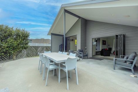 Photo of property in 17 Miller Place, Ngatea, 3503