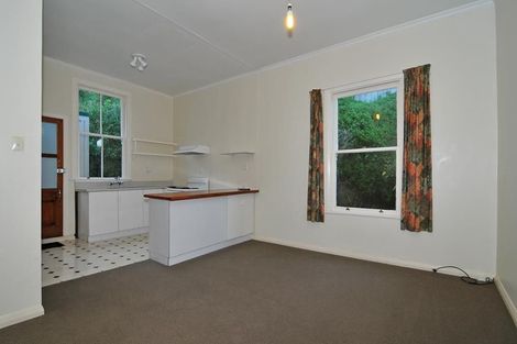 Photo of property in 12a Freeling Street, Island Bay, Wellington, 6023