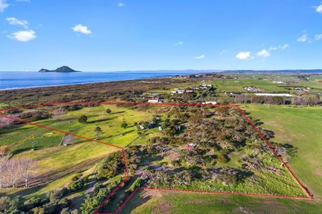 Photo of property in 880e Thornton Road, Thornton, Whakatane, 3194