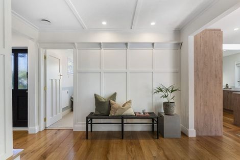 Photo of property in 1/27 Kiteroa Terrace, Rothesay Bay, Auckland, 0630