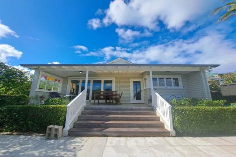 Photo of property in 23 Cowper Street, Devonport, Auckland, 0624