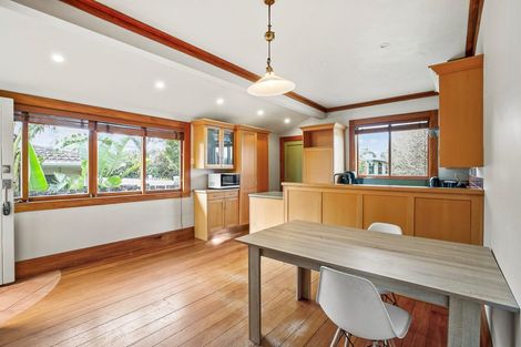 Photo of property in 14 Mclean Street, Strandon, New Plymouth, 4312