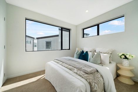 Photo of property in 150 Hobsonville Road, Hobsonville, Auckland, 0618