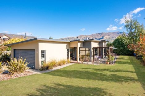 Photo of property in 57 Rob Roy Lane, Wanaka, 9305