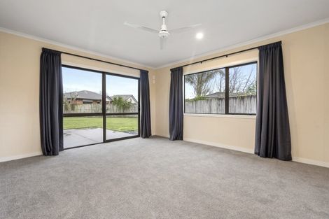 Photo of property in 15 Cranmer Close, Rototuna North, Hamilton, 3210
