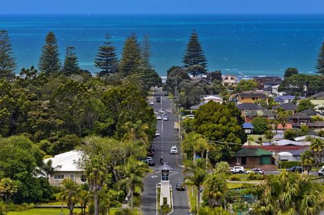 Photo of property in 6 Puriri Boulevard, Orewa, 0931