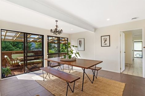 Photo of property in 9 Hale Crescent, Bayview, Auckland, 0629