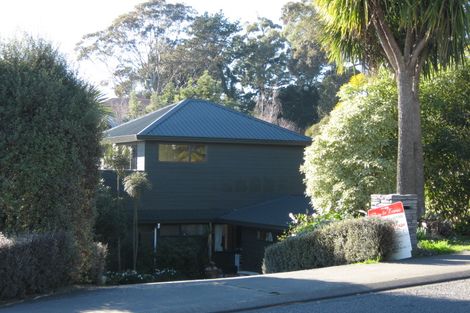 Photo of property in 15 Busby Hill, Havelock North, 4130