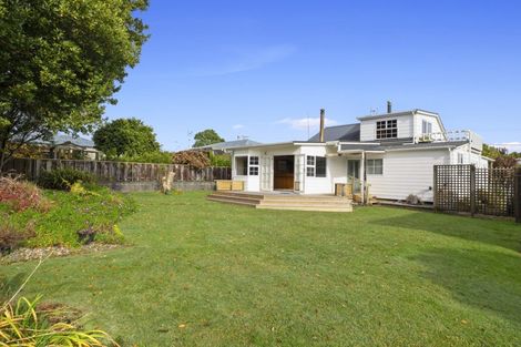 Photo of property in 18 Whakapaki Street, Urenui, 4375