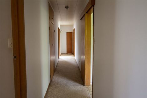 Photo of property in 9 Oxford Street, Tirau, 3410