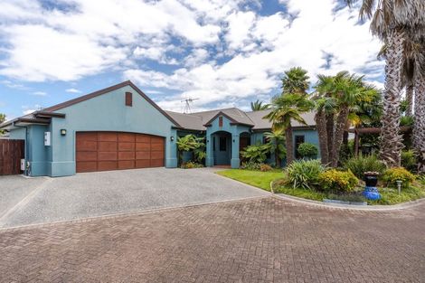 Photo of property in 26 Fendalton Drive, Rototuna, Hamilton, 3210