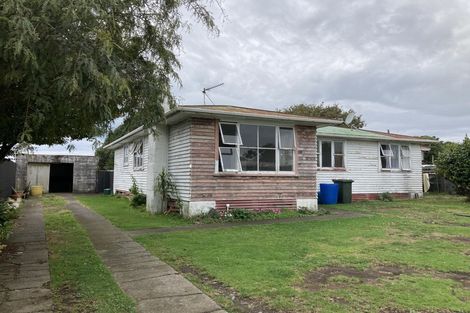 Photo of property in 18 Calgher Avenue, Waitara, 4320