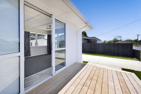 Photo of property in 1a Robbins Crescent, Hawera, 4610