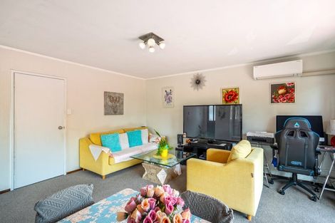 Photo of property in 1/12 Fitzwilliam Drive, Torbay, Auckland, 0630