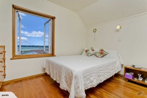 Photo of property in 99 Eversleigh Road, Belmont, Auckland, 0622